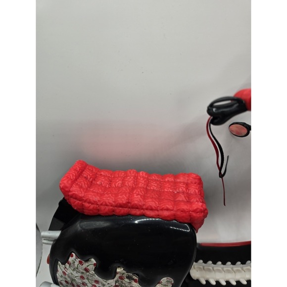 Monster High Ghoulia Yelps' SCOOTER 2011 READ - Picture 5 of 12